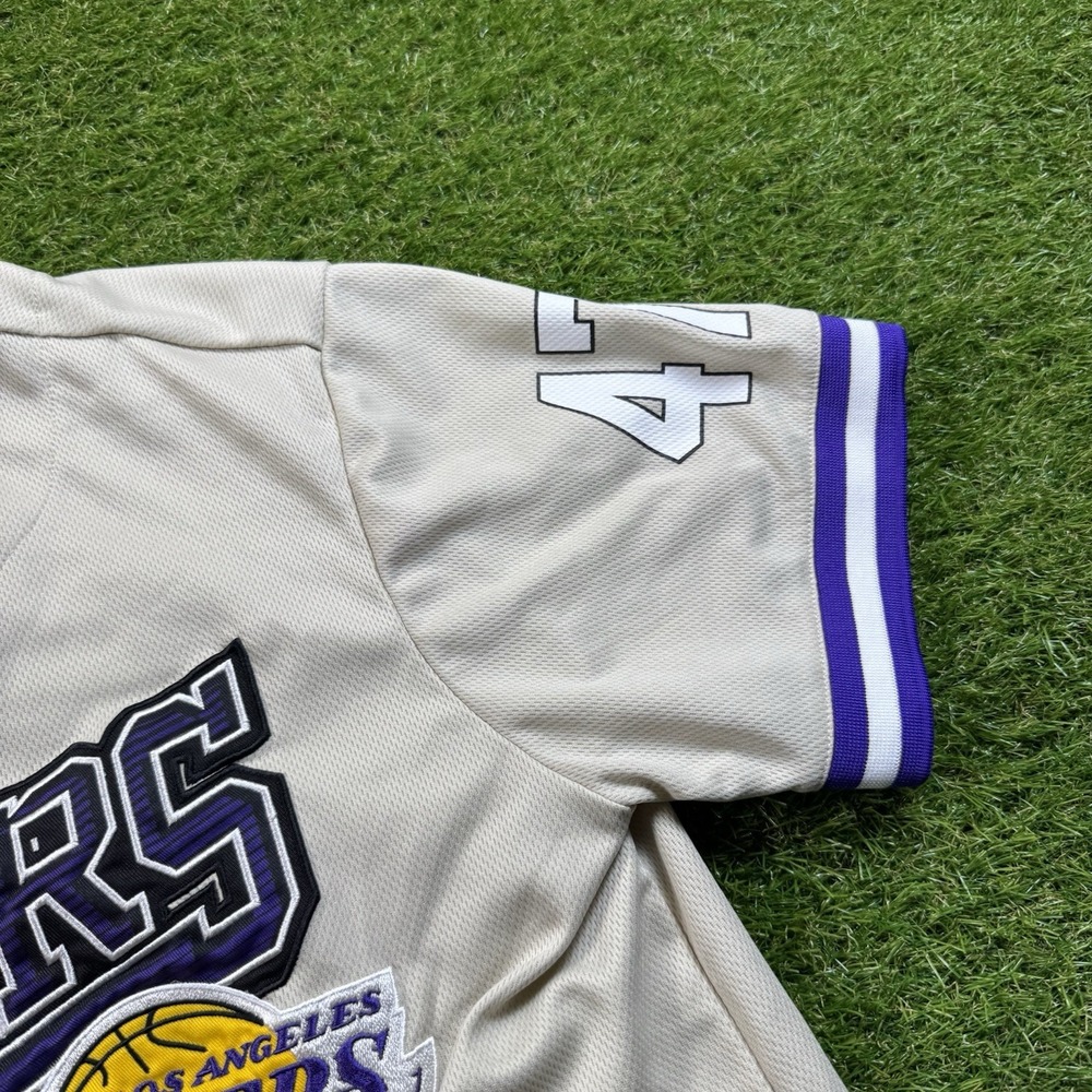 Los Angeles Lakers Baseball Jersey Mens‎ Large Beige Embroidered NBA LeBron Luka - Picture 4 of 8